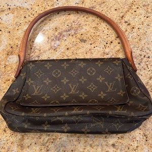 Louis Vuitton looping handbag monogrammed canvas mini